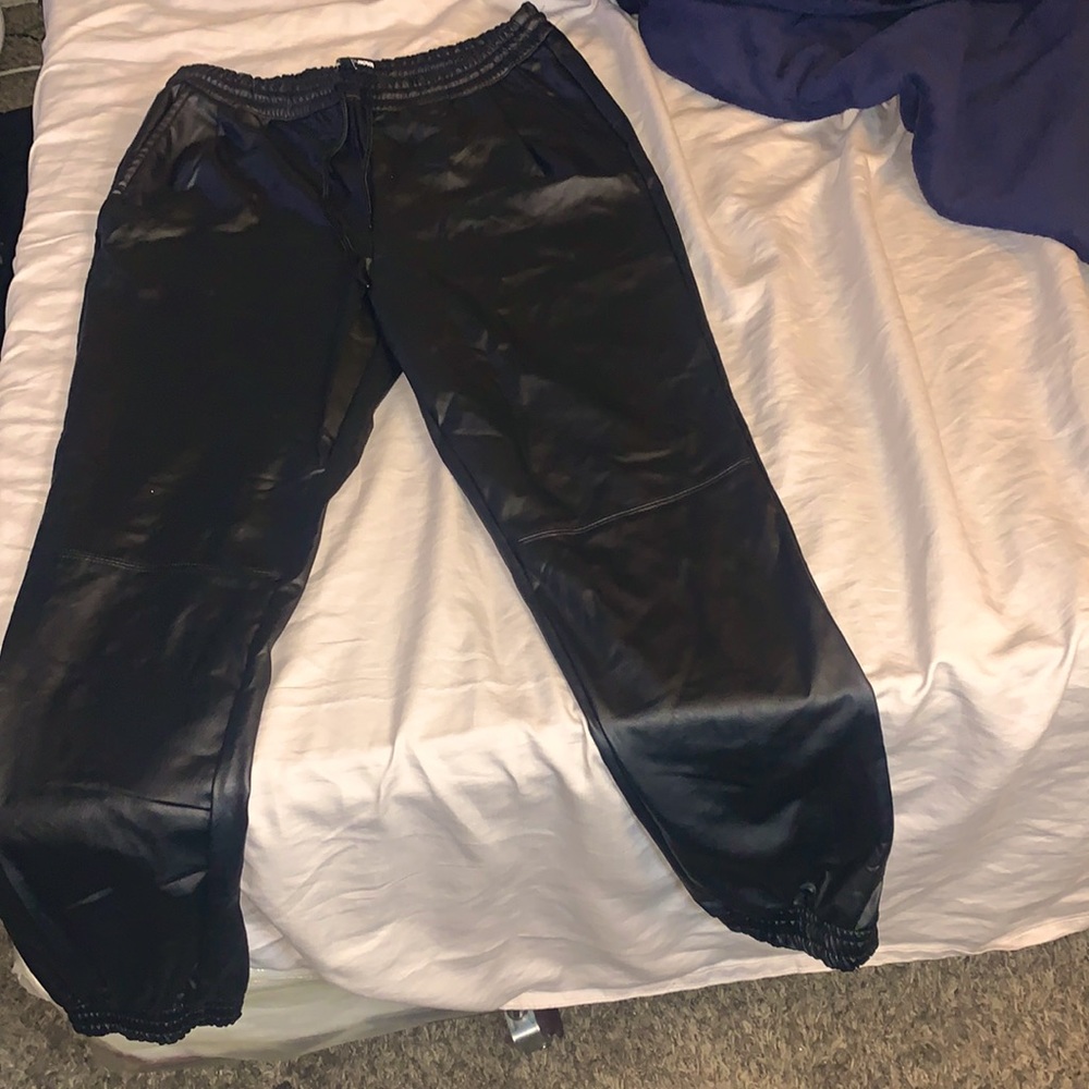 Super cute Black leather joggers